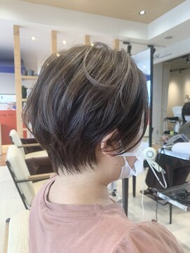 ヘア スパ ビューティー エールフォルム(HAIR SPA BEAUTY YELLFORME) 耳掛けショート