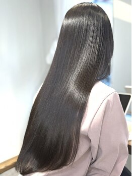 アールサロン 名駅(Rr SALON)の写真/【名駅/個室】髪のクセやうねり、広がりが気になる方にオススメ！ダメージレスでナチュラルな仕上がりに◎