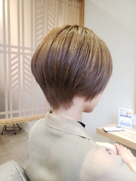 ミリ 国分寺(Mili) マットベージュカラー&ショートボブ