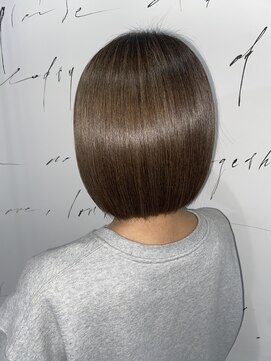 エマヘアープラス(Emma hair plus) 鏡のような髪質へ