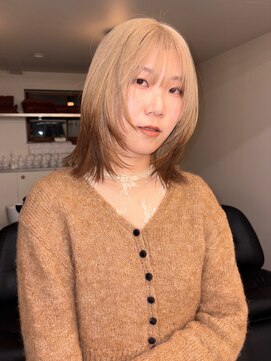 根本が明るいルーツカラー