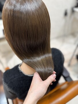 艶と透明感『ミルクグレージュ』