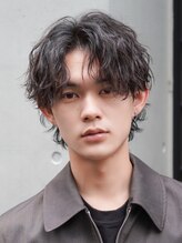 《*ラフな質感が人気のツイストスパイラルパーマ*》家でも簡単にサロンクオリティを再現＊[メンズパーマ]