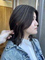 エクテ(ecouter) くびれミディアム白髪ぼかしハイライトカラー