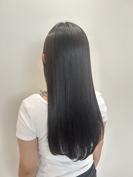 ロッカ(ROCCA) 酸性ストレート×艶アッシュブラウン×名東区×守山区