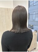 柔らかベージュ/ぱつっとボブ