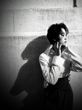 ロッサ(ROSSA) マッシュショート/大人かわいいヘア/サイドパート