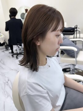 シェノン サントル(CHAINON CENTRE) グレージュカラー/シルキーベージュ/斜めバング[梅田/大阪]