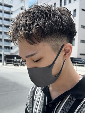 オーガニック アトリエ 大宮(organic+atelier) 刈り上げツーブロックマッシュ黒髪波巻きスパイラルパーマ束感