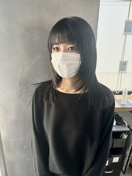 リュッカ(Lyuck) 【MANA】ウルフ/レイヤーカット/黒髪/ウルフレイヤー