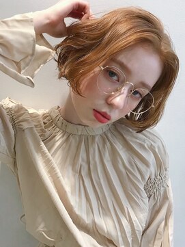 ルーム(room) センターパートボブ