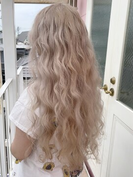 ベティ(Bettie) クリーム ブランド