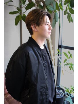 ニール シトロン 名古屋 伏見 丸の内(NEELU citron) フェザーパーマセンターパートメンズカット