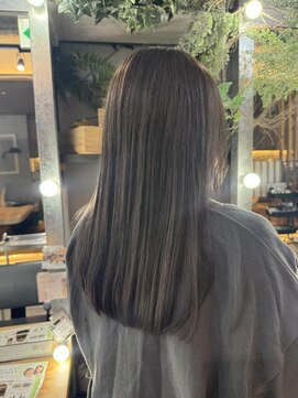 アングゥギャラリー(ungu GALLERY) グレーアッシュ/ブリーチあり