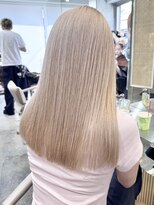 サンク 原宿 表参道(cinq) ハイトーンダブルカラーレイヤーカットミルクティーグレージュ