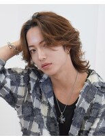 ビカム 名駅(become) 【メンズミディアム×毛流れスパイラル】センターパートコンマ