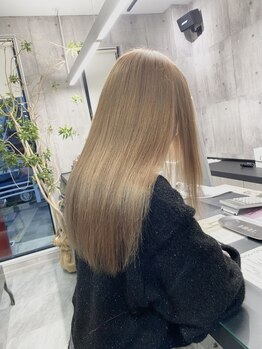 幅広いスタイルに対応◎色落ちまで考えてカラーさせていただきます♪