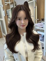 アフロートリノ(AFLOAT Leino) 大人可愛い韓国レイヤー|上品×色気の王道スタイル