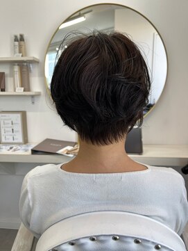 アルトル 池袋(altru) どの角度から見てもキレイなショートスタイル　元重