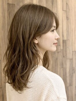 リゾートヘア(Resort Hair)の写真/【根津駅4分】白髪ぼかし×透明感グレージュで上品カラー☆