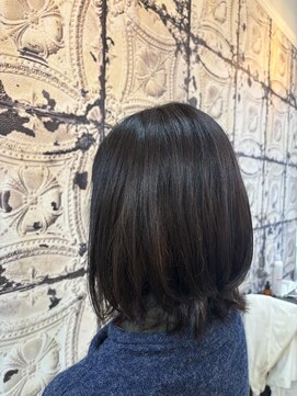 マドンナエメ なおみ(madonna aimer なおみ) ミディアムレイヤー