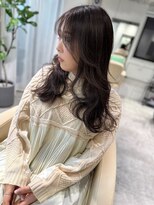 レヴリー(reverie)&nbsp;ハッシュカットレイヤーカット顔周りブリーチなしカラー20代