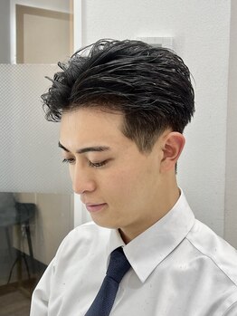 エース(ACES)の写真/ビジネスシーンや就活に似合わせを取り入れたメンズサロン。