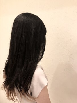 イームズ(EAMES) 暗髪×明るめアッシュベージュグラデーション