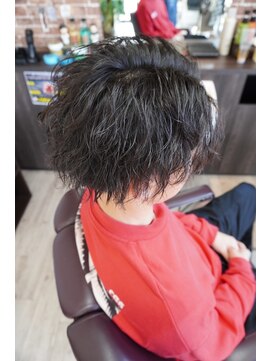 ヘアーアンドシェーブ ジンジャー(GINGER) センターパート