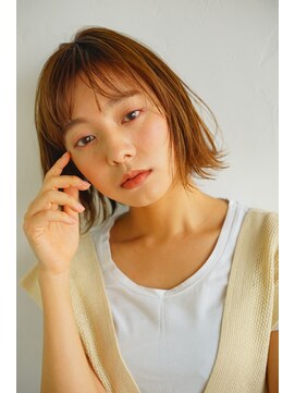 ヴァンクシー バイ ルナ(VANKCY by Luna) クラゲヘアー オリーブグレー 小顔 ココアベージュ 黒髪 登戸