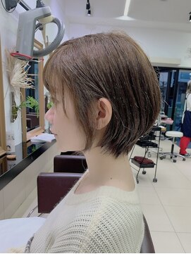 イヴァ(ibah) 小顔ショートボブ