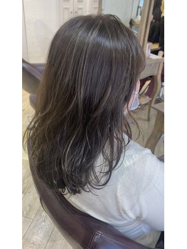 エクリ シセイドウ 麻布十番店(equri×SHISEIDO) ハイライトで柔らかヘア♪【麻布十番】