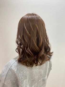 モルニ(MORNI) ショコラブラウン_マロンベージュ Aラインボブ かきあげ