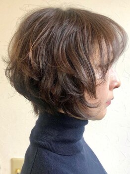 フォーラム(Forum)の写真/白髪が気になる方、1人1人のお悩みに合わせて最適なカラーをご提案。品質と綺麗さにこだわるカラーが自慢☆