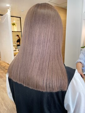 アッシュブランシェ(h Blanche) まろやかミルクティーベージュ