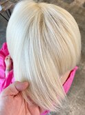 ホワイトブロンド/ブリーチリタッチ/抜きっぱなし/ショートボブ