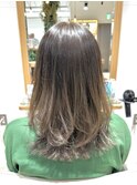レイヤーカット×グレージュカラー☆