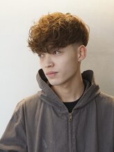 『そのハサミ、色気仕込み』