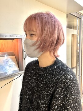 ジェンダーレスウルフ小顔クラゲヘアーハイレイヤーウルフ
