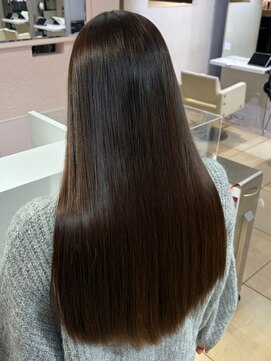 ユーフォリア 新宿店(Euphoria) ダークブラウン/ナチュラルヘア/Aujuaトリートメント