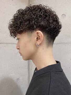 ヴォアソルヂェ オリエンタル(Voasorte ORIENTAL) 【Voasorte ORIENTAL】スペインカール×スキンフェード