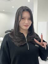 ニュウ(niw)&nbsp;金沢レイヤーカット/韓国人風レイヤーカット