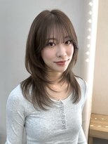 ウェイズトウキョウ 新宿店(Ways TOKYO)&nbsp;ミディアムレイヤーカット顔まわり透明感カラーベージュ
