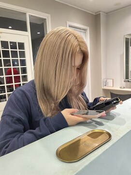 ダイアモンドリリー(Diamond Lily) ミルクティーベージュ