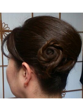 小さな美容室 ハナ(hana) 清楚に綺麗に・・お着物セット☆