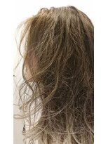 ヴァパウス ヘアーデザイン(Vapaus hair design) 【THROW】カーキアッシュ+グラデーションカラーホワイト