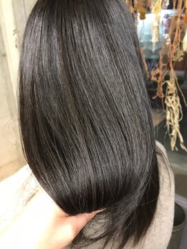 オッソ(OSSO) ダークブラウン_ウォーターフォール毛先パーマ