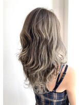 エミュスト(Emuest) プラチナシルバーバレイヤージュ