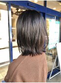 外ハネミディアムボブ