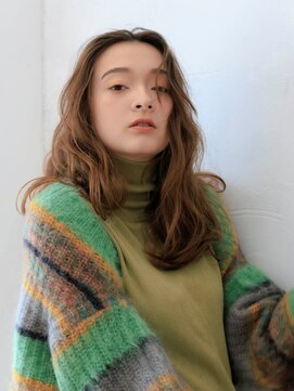 リネット ヨコハマ バイ リトル(linette yokohama by little) ビタミンカラーゆるウェーブミディ